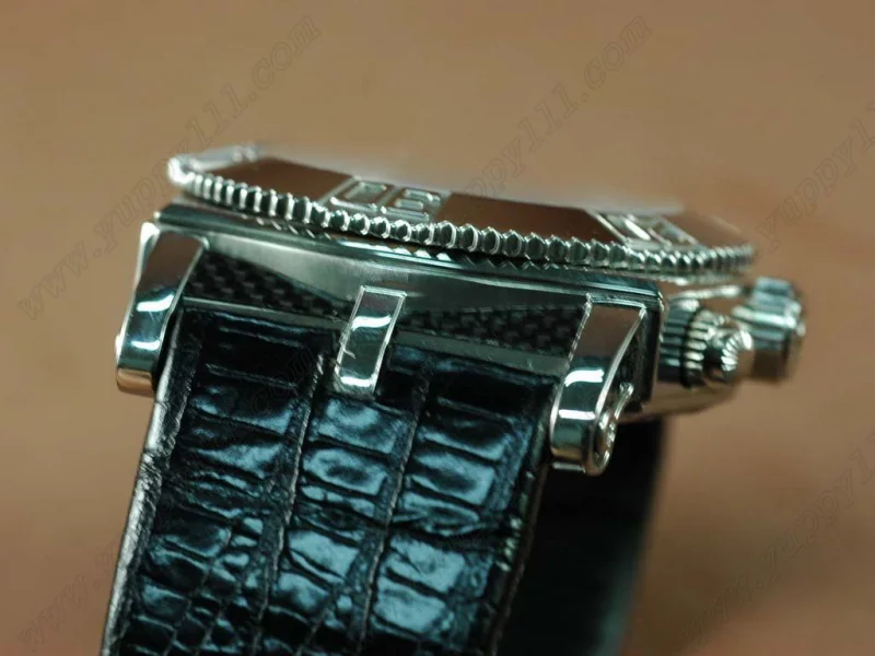 ロジェデュブRoger Dubuis Easy Diver Chrono (Updated) SS/RU White Manual H/W Chron手巻き