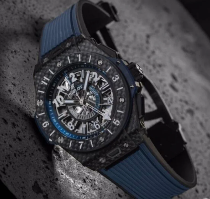 ウブロ ビッグ・バン新作 ウニコ GMT カーボン471.QX.7127.RX