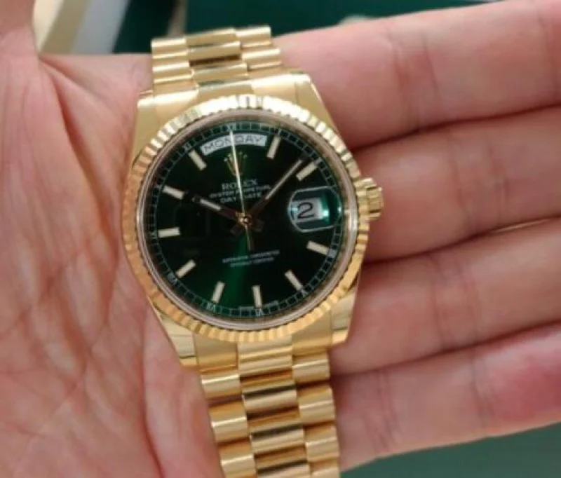 2019ロレックス デイデイト 18 ct イエローゴールド M128238