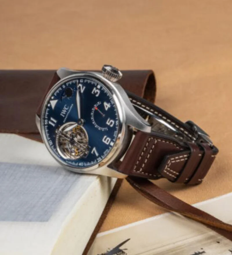IWC アイ・ダブリュー・シー新作プラチナ　ビッグ・パイロット IW590302
