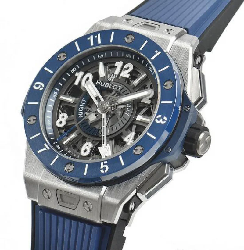 ウニコ GMT ウブロ モデルビッグバン チタニウム 471.NL.7112.RX