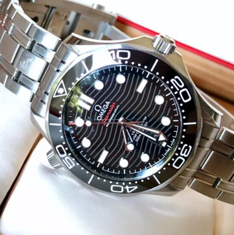オメガ メンズ コーアクシャル マスター クロノメーター 42MM 210.30.42.20.01.001