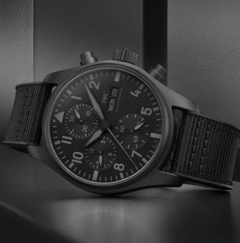 IWC時計コピーパイロット・IW388106クロノグラフ 41トップガンセラタニウム