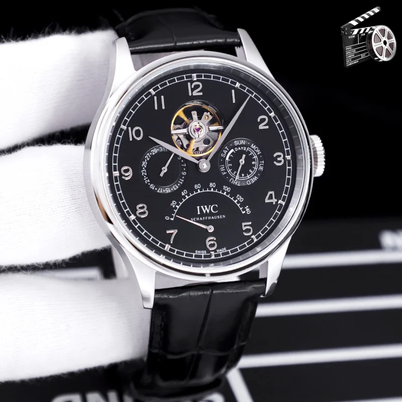 IWC フライホイール 43mm IW729423シンプルな外観デザイン