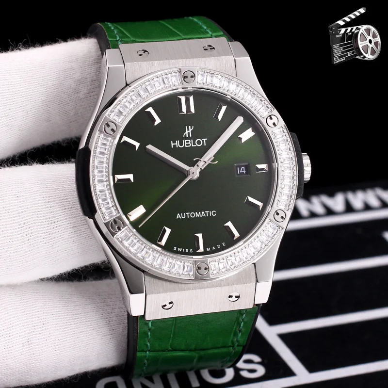 メンズウブロスーパーコピー時計クラシックH100958-01 三色