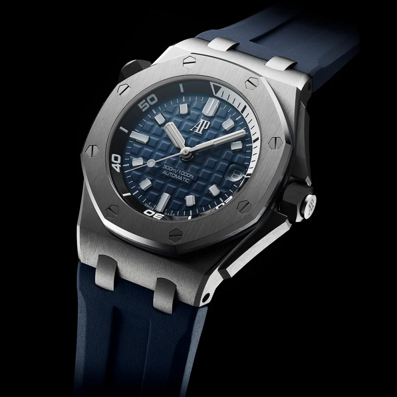 大人気AUDEMARS PIGUET ロイヤル オーク オフショア ブルー15720ST.OO.A027CA.01