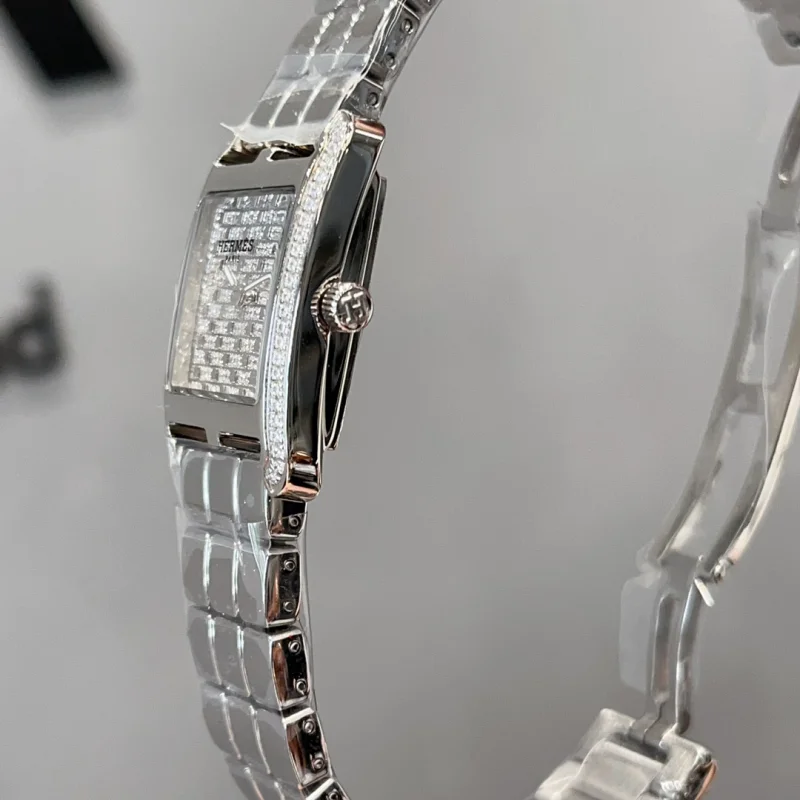 ネットセレブ一流コピー時計のエルメス小さいサイズ 23MM H110550