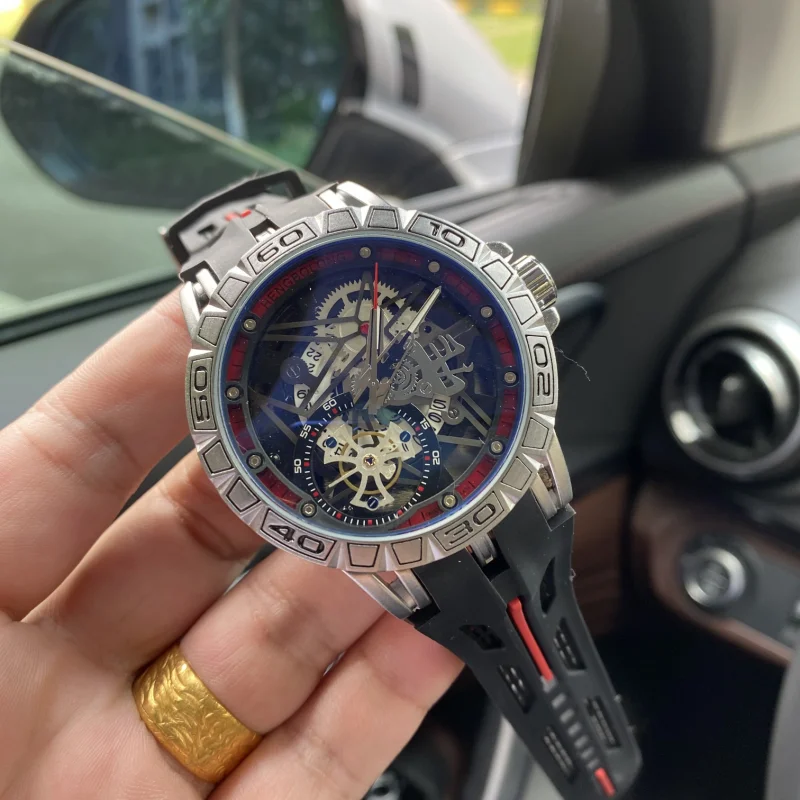 ロジェ・デュブイコピー エクスカリバー 46mmトゥールビロR822320