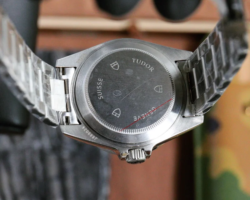 チュードル/TUDOR 満足度最高はホワイトダイヤルD2321F1