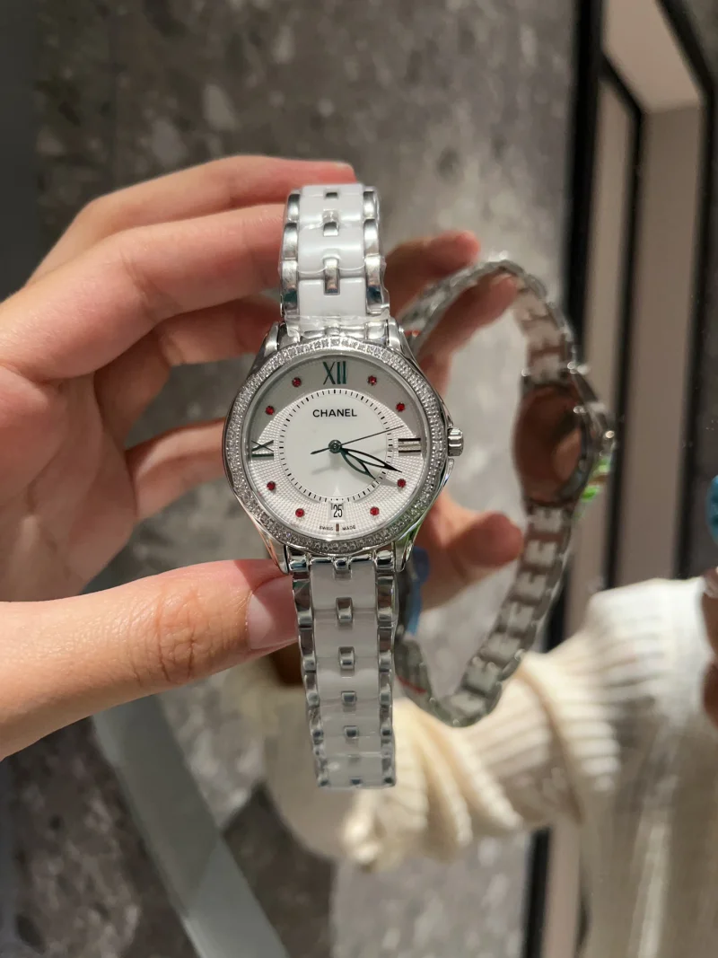 絶妙な品質のシャネルブランド セラミックスC232B270
