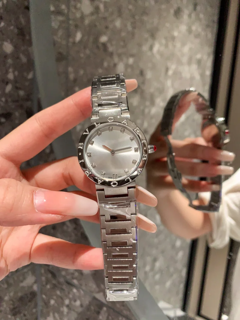 人気ブルガリ クオーツ 33mm 絶妙な要素 B230K320