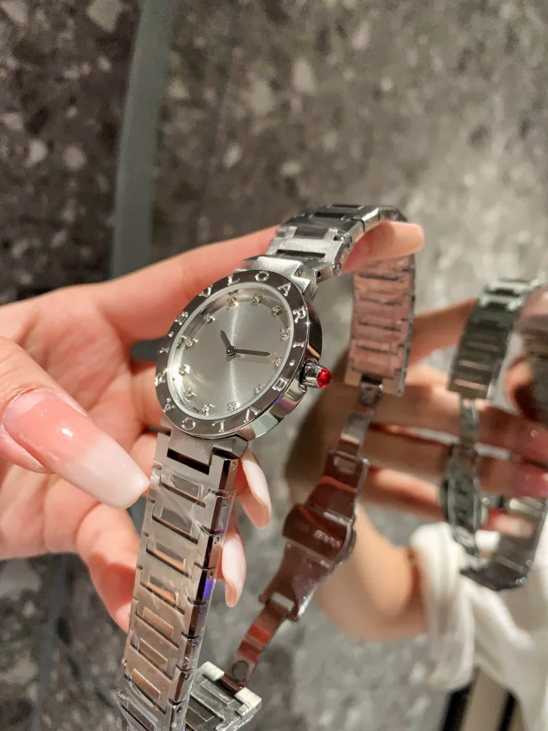 人気ブルガリ クオーツ 33mm 絶妙な要素 B230K320