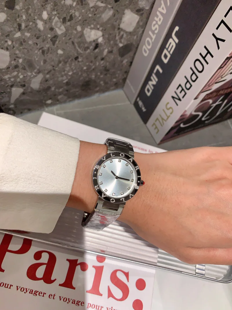 人気ブルガリ クオーツ 33mm 絶妙な要素 B230K320