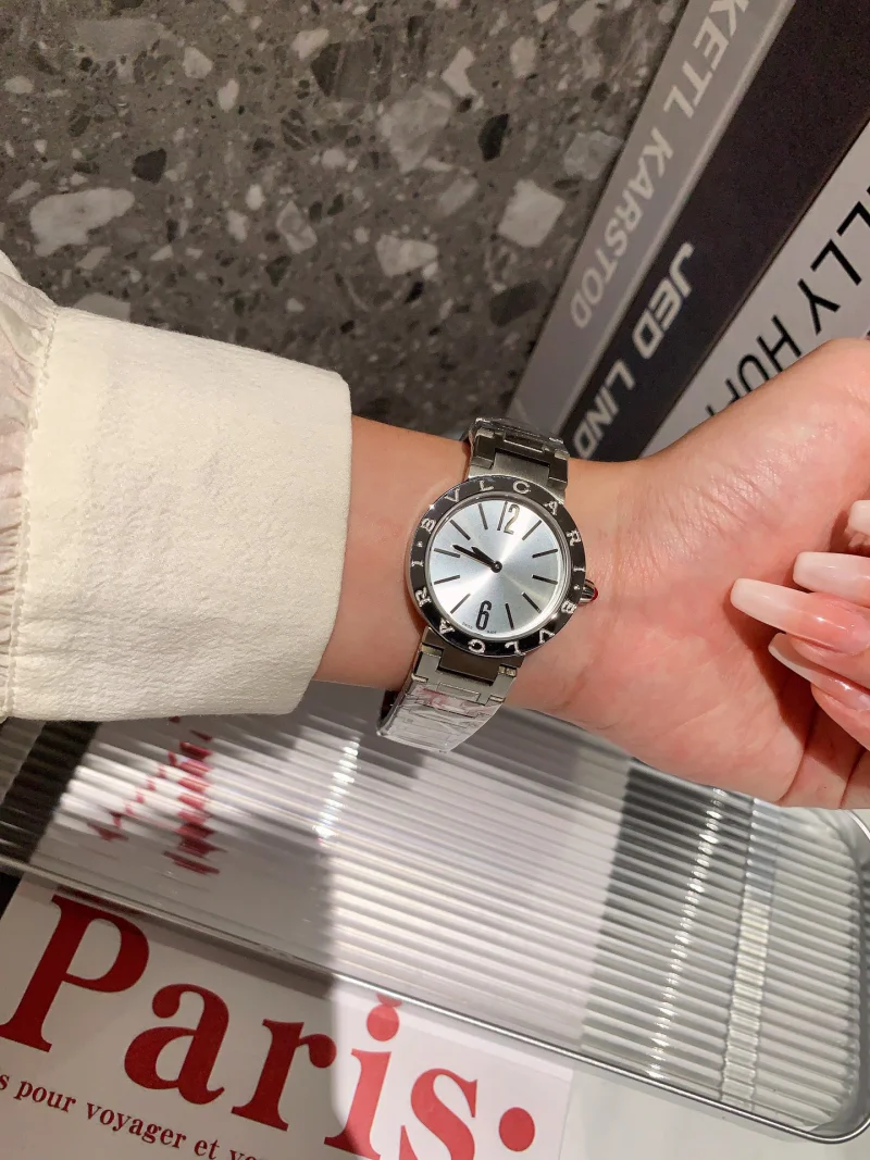 クォーツ ブルガリコピー時計 33mm とてもオーラがあるB231K320