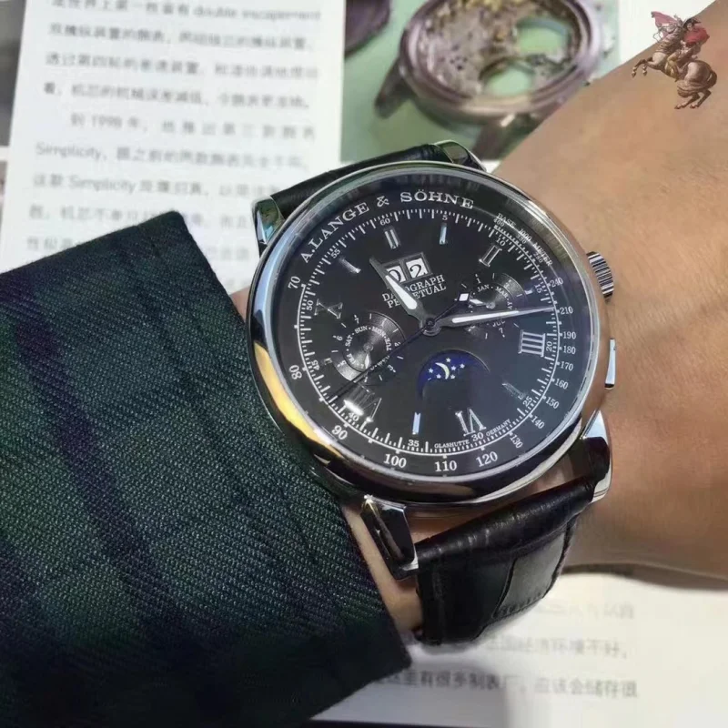 ブランドコピー時計 ランゲゾーネ多くの機能 44mm L902331
