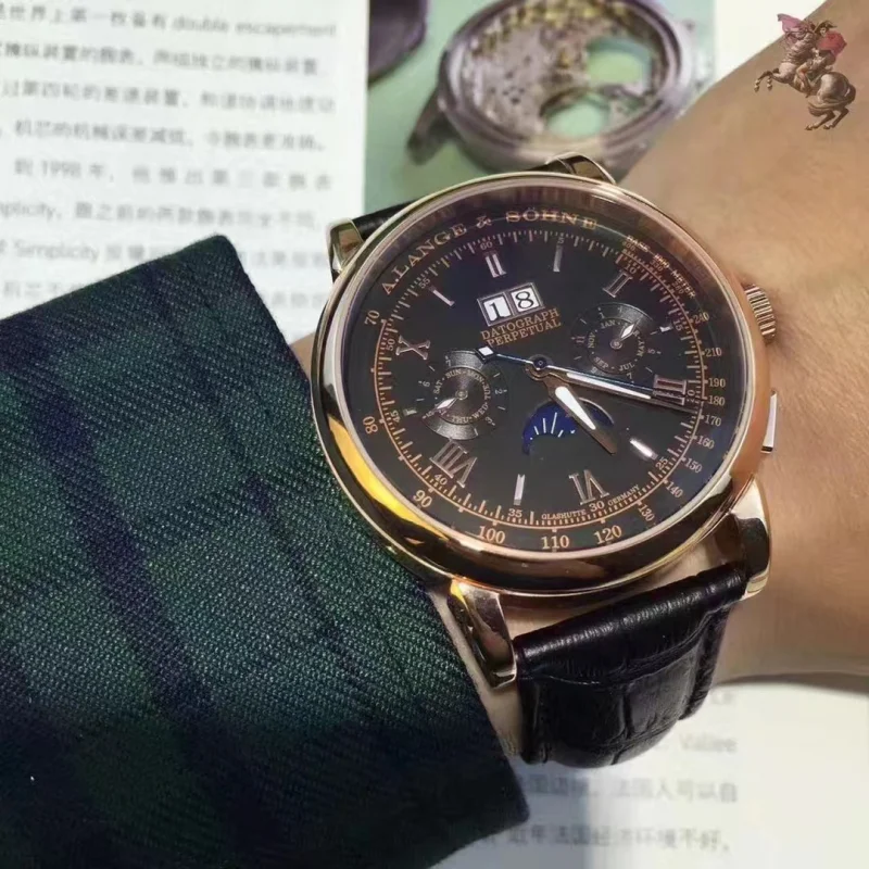 ブランドコピー時計 ランゲゾーネ多くの機能 44mm L902331
