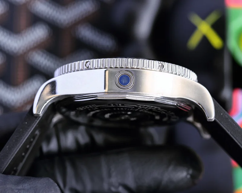 ブライトリングスーパーコピー時計 アベンジャー自動機械43mm B932023
