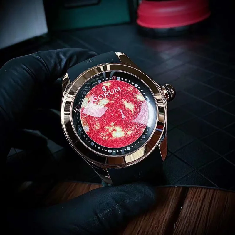 スーパーコピー時計(N品)コルム ビッグバブル 赤い文字盤CU22099