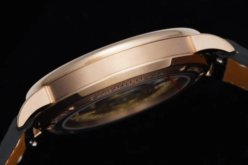 ランゲゾーネSAXONIA高級感のある質感39mm L82938