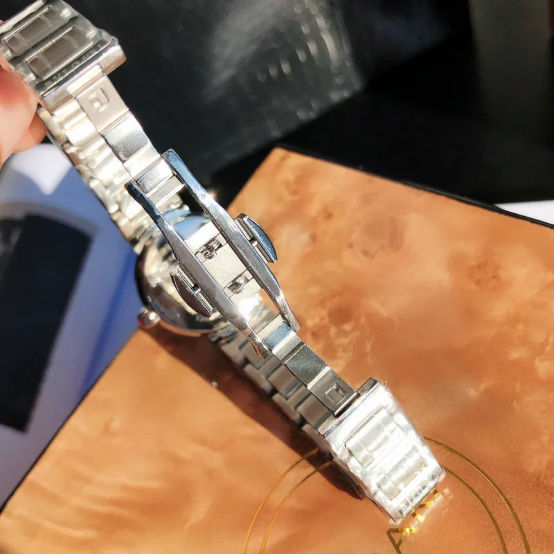 最高級ブルガリブルガリレディース腕時計26mm 899250【おしゃれな雰囲気】