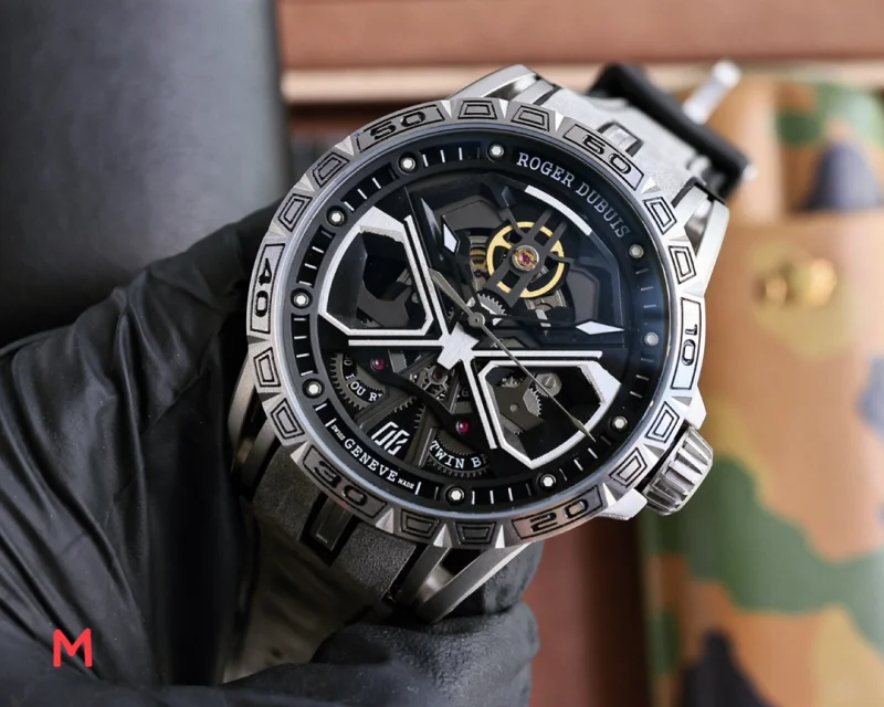 [メンズN品腕時計] ROGER DUBUISコピー エクスカリバー46 mm 9277220
