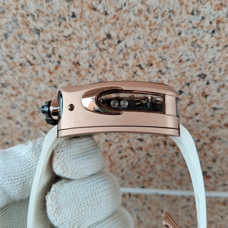 特別モデル高級時計ジェイコブ チェコ ヒョウ ローズゴールド779293