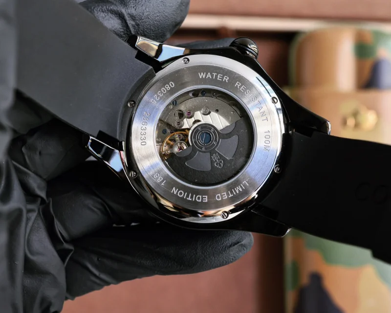 日本一流コルムバブル自動機械式47mm【最安値挑戦】8239911