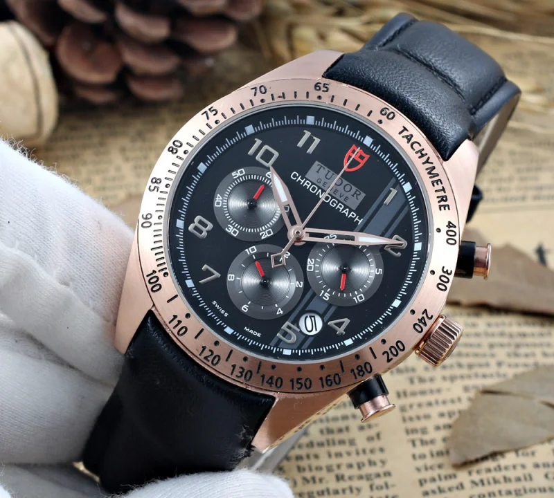 ブランドコピー時計高品質 チューダー レトロ 42mm 新作解釈8293KA