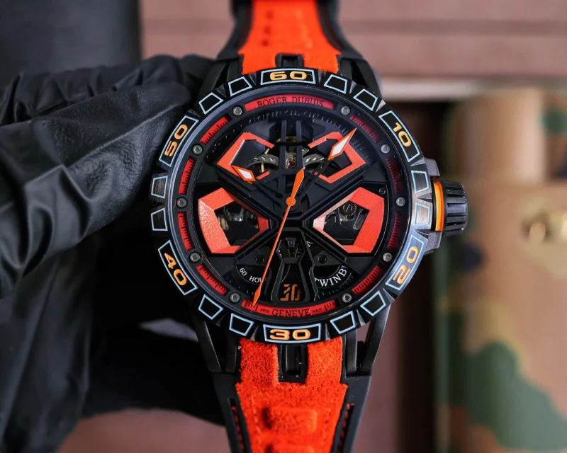 ROGER DUBUISコピー時計 エクスカリバー キング ピレリラバーストラップ最強品質9283R22