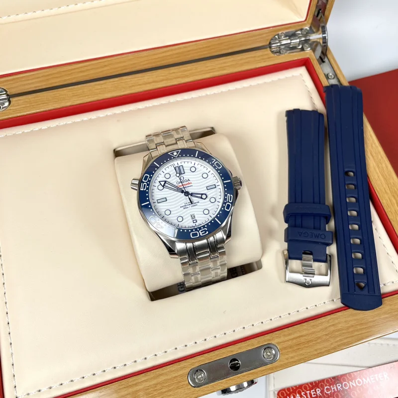 オメガコピー時計 シーマスター 300 ダイビング 最高品質特別モデル6929M92