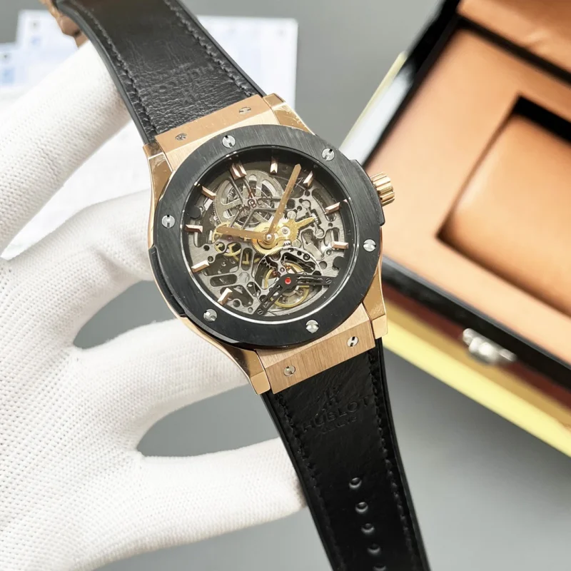 安定した高品質 Hublotスーパーコピー2針トゥールビヨン22747H32