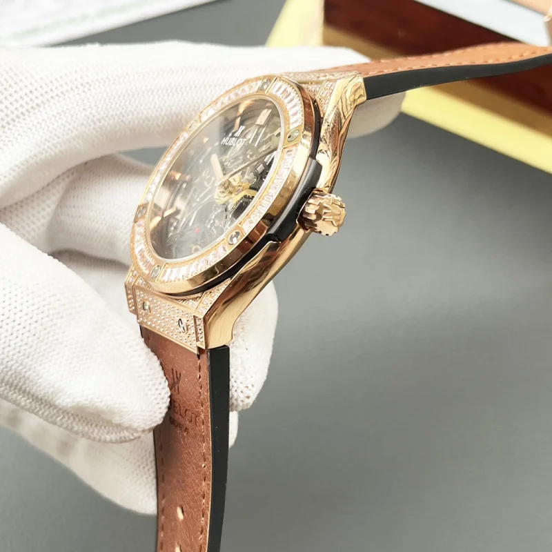 安定した高品質 Hublotスーパーコピー2針トゥールビヨン22747H32