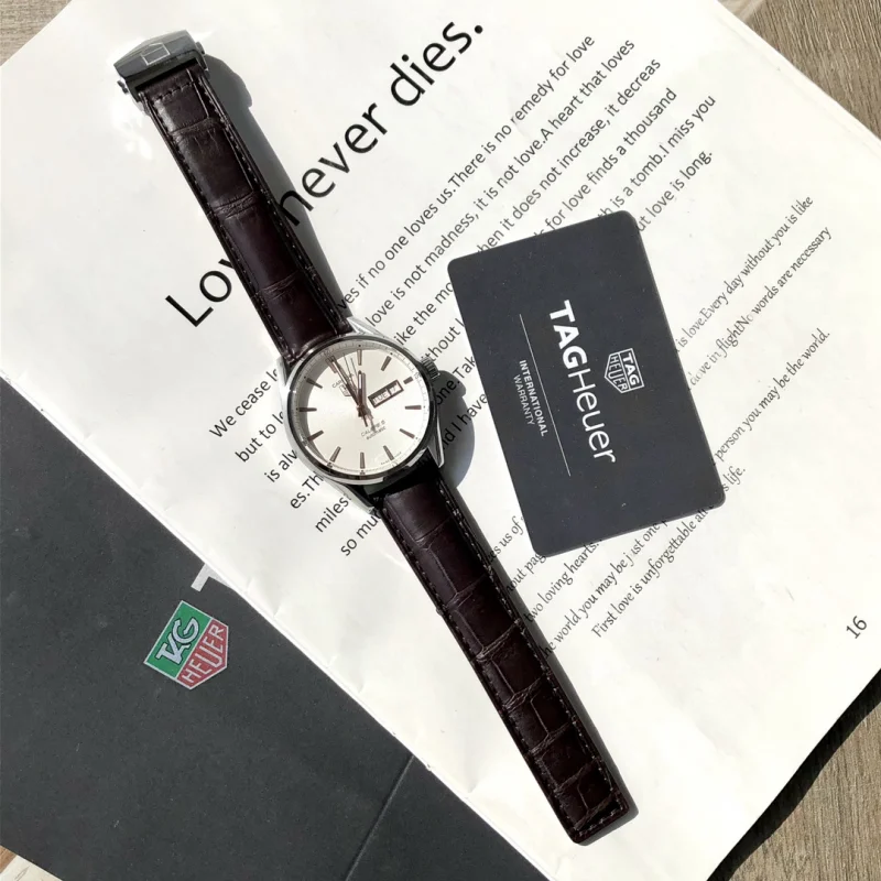 タグホイヤースーパーコピー時計 カレラ41mm ダブルカレンダーモデル希少腕時計T9020G