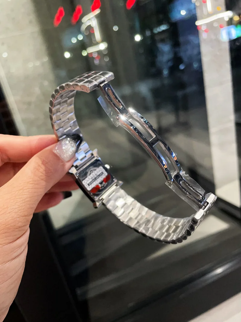 夏にぴったり エルメスコピー時計 Hスチール レディースブランド H102938
