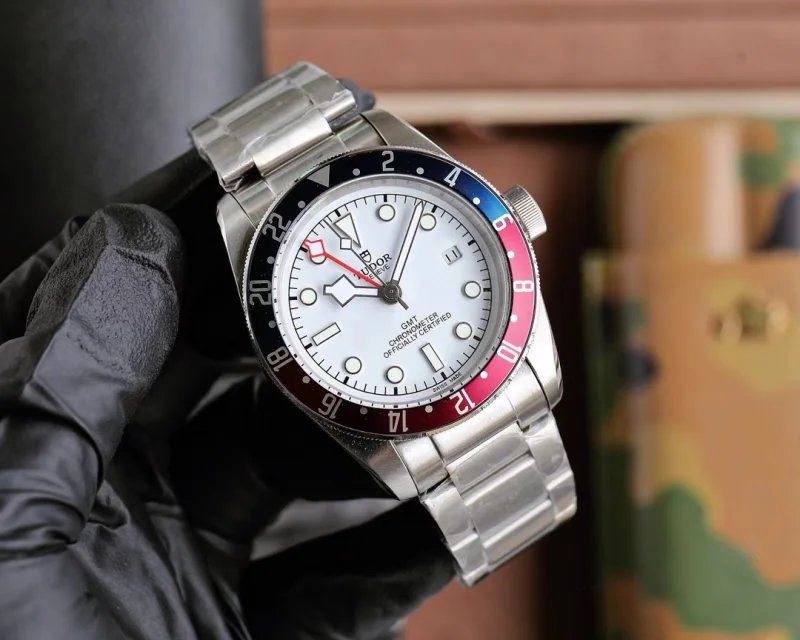 新作チュードルスーパーコピー時計販売店ビワンタイプ 42mm T290130