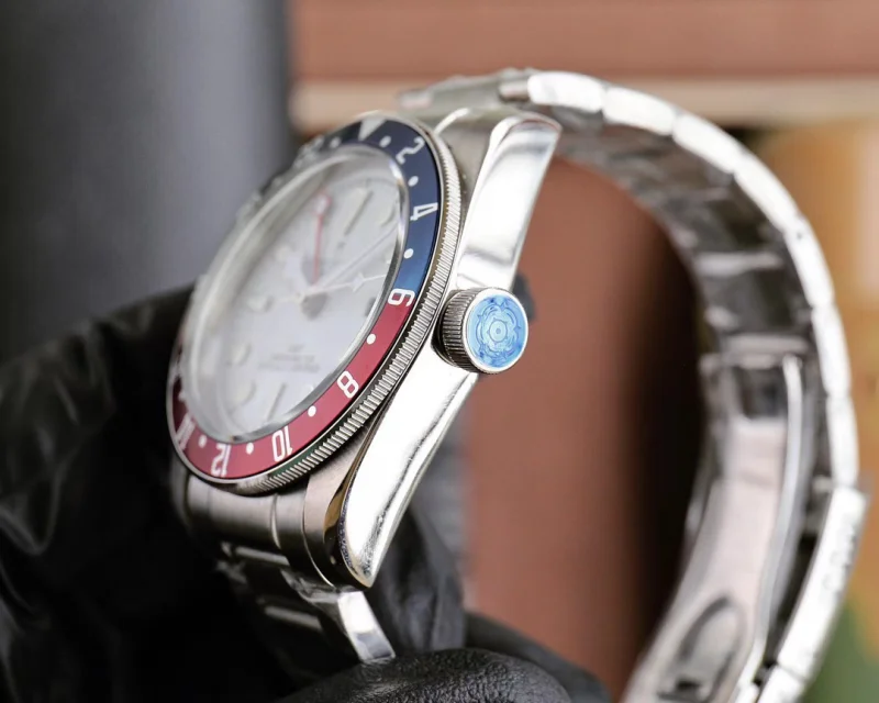 新作チュードルスーパーコピー時計販売店ビワンタイプ 42mm T290130