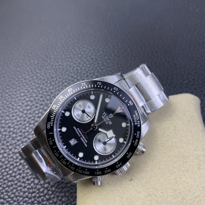 最新チュードルレプリカ時計 ブラックベイ クロノグラフ 41mm T928500