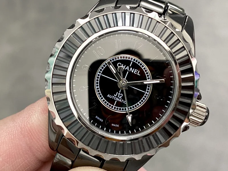 シャネルレプリカ時計 J12 セラミック 33mm質感良好 H109282