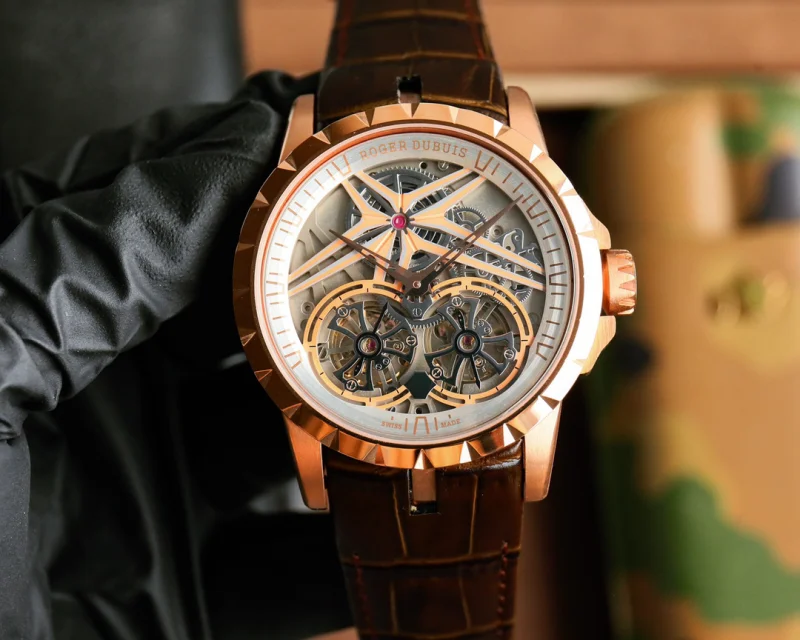 ROGER DUBUISコピー時計 エクスカリバー キング自動巻き72880VM1