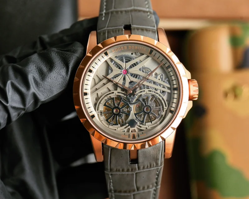 ROGER DUBUISコピー時計 エクスカリバー キング自動巻き72880VM1