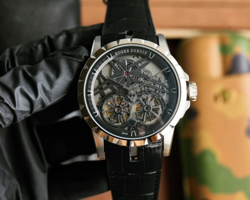 ROGER DUBUISコピー時計 エクスカリバー キング自動巻き72880VM1