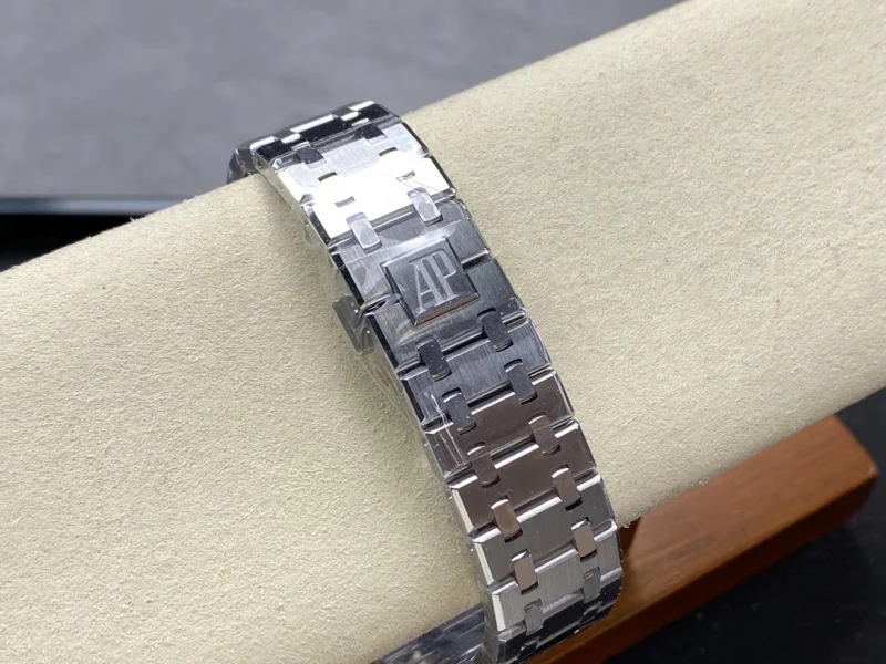 ブランドオーデマ ピゲコピー時計 ロイヤルオークコ スケルトン15407-05