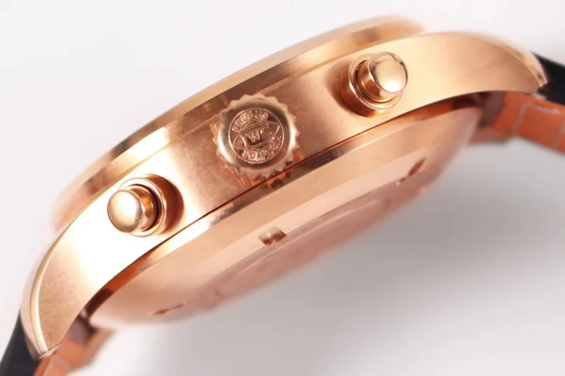 高級ブランドIWCパイロット クロノグラフ茶色のストラップ IWC3777