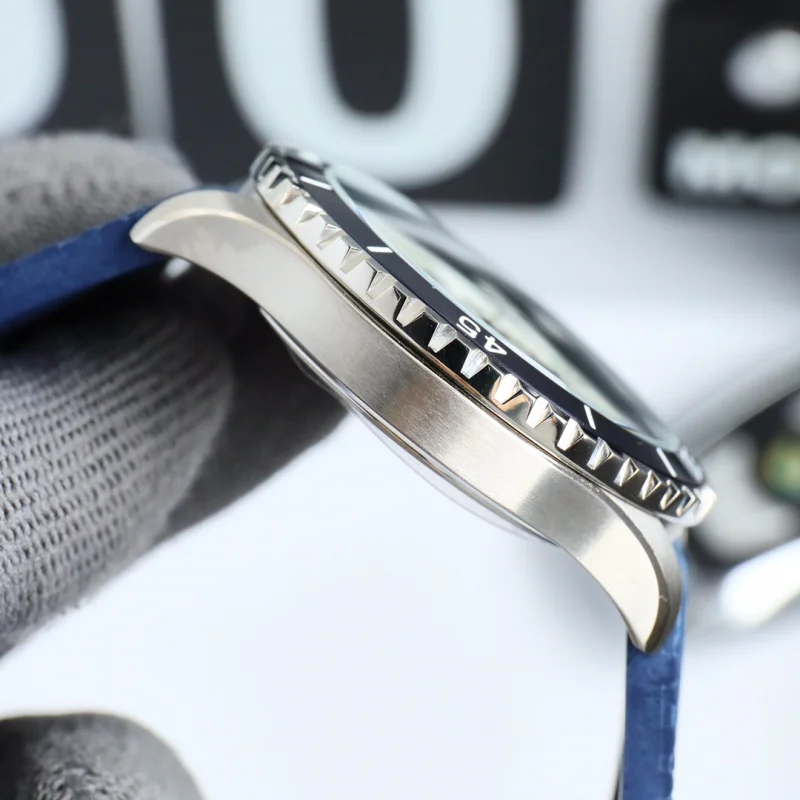 実用性最高級 ブライトリング スーパー オーシャン42mm ブルー H282779
