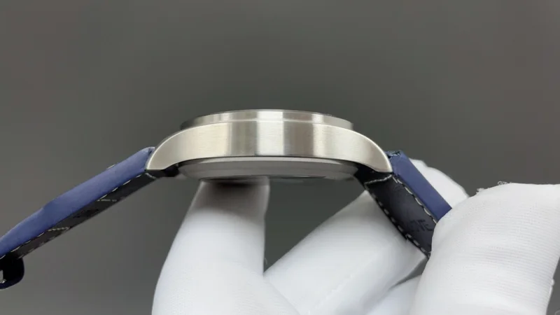 最大級IWC パイロット高級ブランドブルー文字盤 IW18920