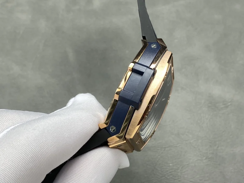 2025人気ウブロ アエロバン ワイン樽 スピリット オブ ビッグバン 4221.779.RX92