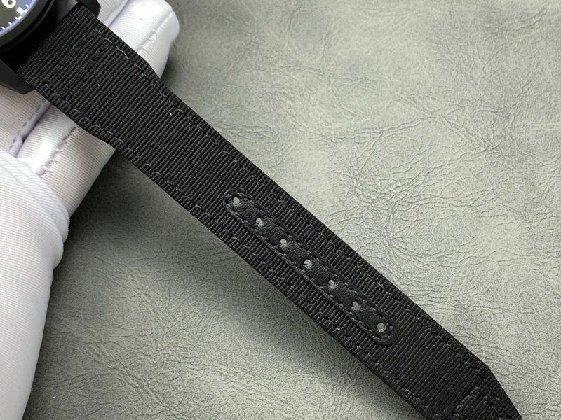 ブランドIWCスーパーコピー時計 セラミックパイロットIW329801【話題商品】