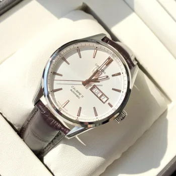 タグホイヤースーパーコピー時計 カレラ41mm ダブルカレンダーモデル希少腕時計T9020G