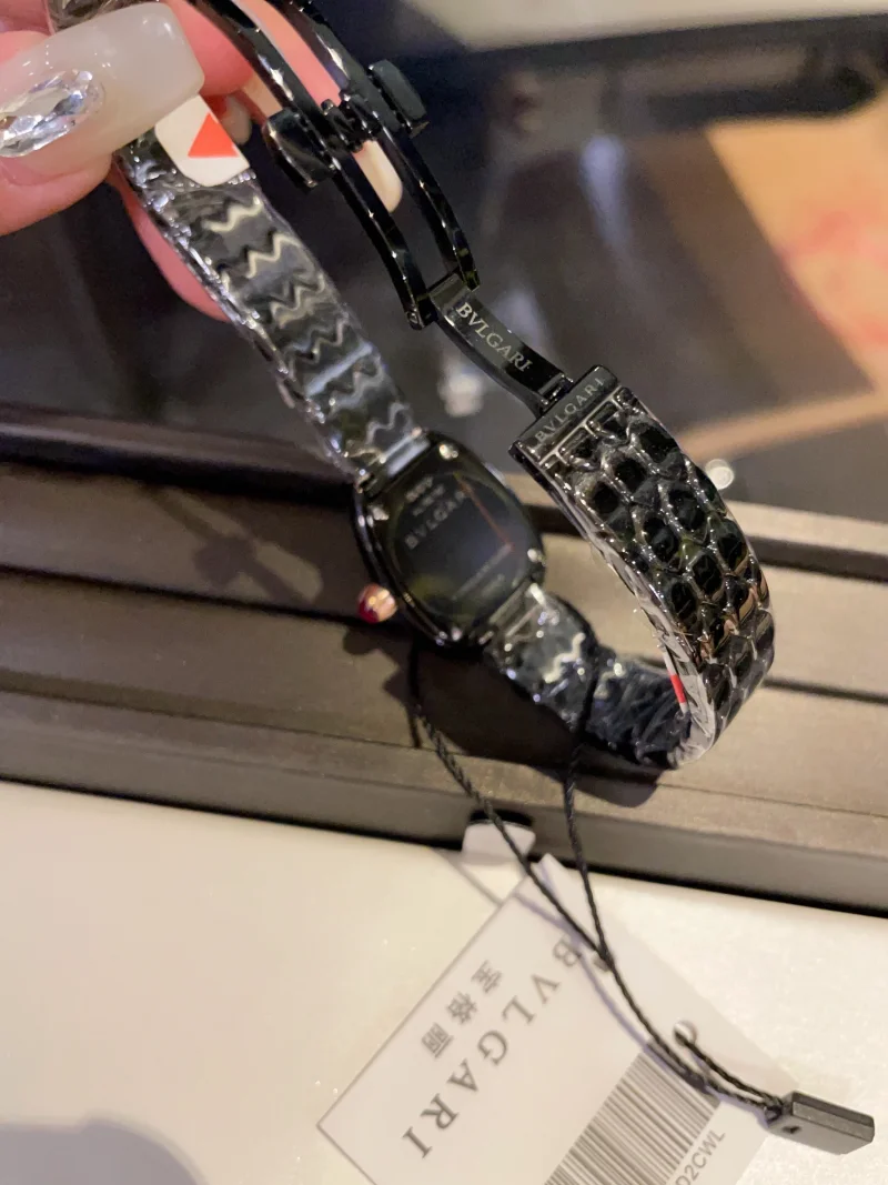 ブルガリコピー時計 セルペンティ セドゥットーリ ゴールド スネークB276692a