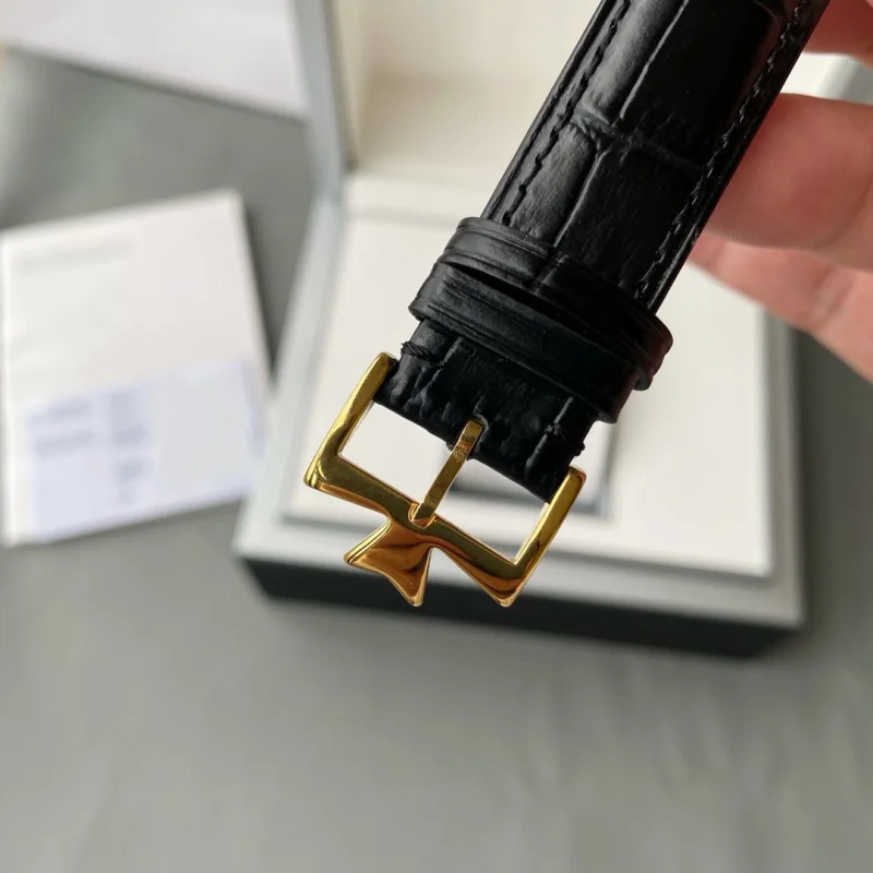 日本一流ヴァシュロン・コンスタンタン ヘリテージ40mm 紳士新品VC481001